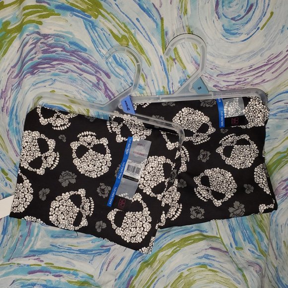 Set of 2 No Boundaries Halloween Floral Skull Leggings - Picture 3 of 3